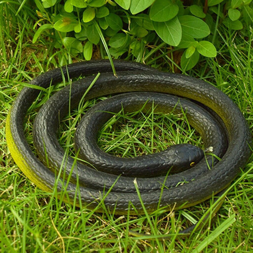 2x De Broma De Juguetes De Serpiente De Goma Sintética