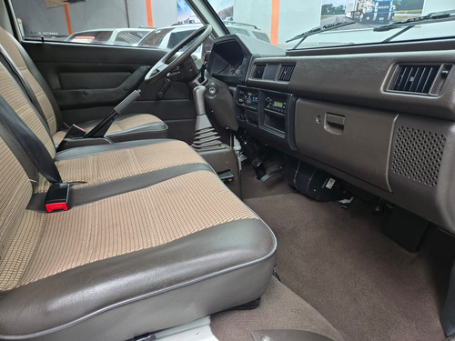 Mitsubishi Panel L300 4cil 2.0