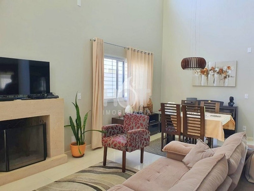 Imagem 2 de 30 de Vende-se Belíssimo Imóvel Individual - 2351
