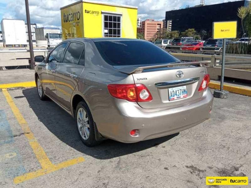 Toyota Corolla Automático