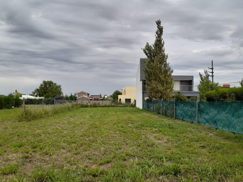 Venta Terreno En Barrio Las Tardes, Roldán