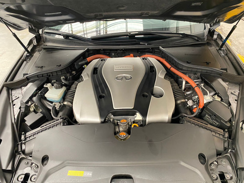 Infiniti Q50 3.5 Hybrid At