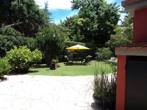 Imagen 12 de 14 de Venta Casa Quinta 3300m2 Pileta 12x5 Chalet 350m2 Cubiertos 3 / 4 Ambientes - Barrio El Remanso - Exaltacion De La Cruz Parada Robles - La Celosa Al 800 - Ramal Pilar - Ruta 8 Km 72