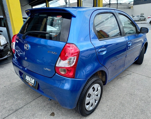 Imagem 4 de 16 de Toyota Etios 2013 1.3 16v Xs 5p