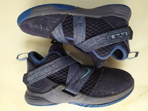 Tenis lebron james soldier hotsell