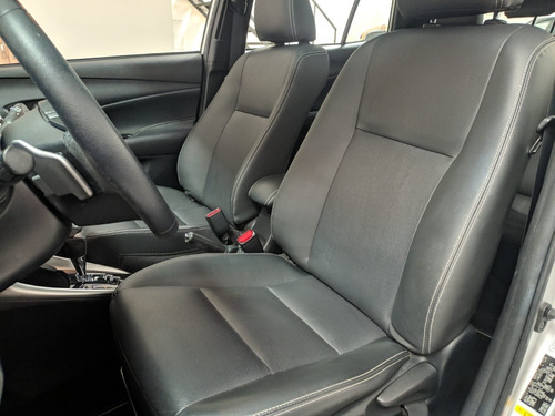 Imagem 9 de 13 de Toyota Yaris
