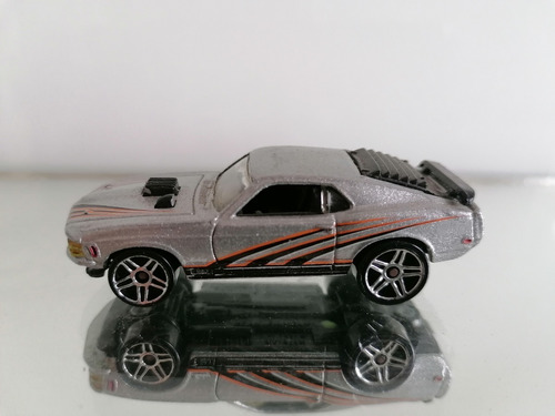 Ford Mustang Mach 1 1997 Mattel Inc. Marca Hot Wheels