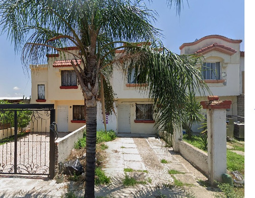 Casa En Urbi Paseos De Santiago, Jalisco Jj