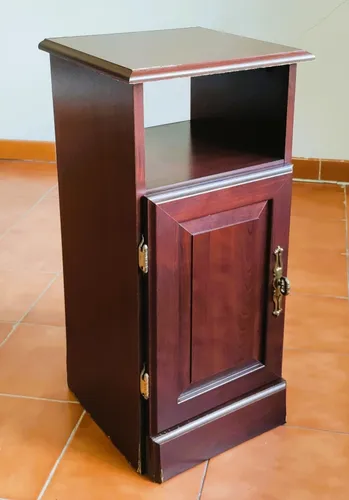 Mesa Auxiliar Esquinera (Usado)