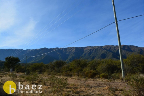 Lote De 2500m2 En Barrio La Eloisa, Carpinteria