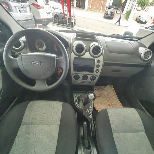 Imagem 7 de 8 de Ford Fiesta Sedan Fiesta Sedan 1.6 16v Flex Mec. Flex Manua