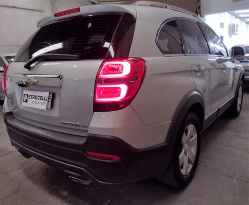 Imagen 6 de 15 de Chevrolet Captiva 7 Asientos 2.4 Lt L/2017