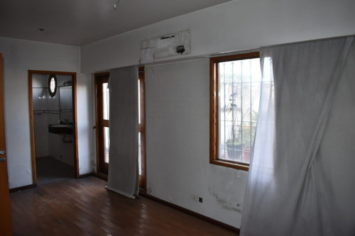 Imagen 16 de 26 de Floresta , Miramar 4200, Casa De 4 Ambientes Para Refaccionar 165 M2 Cub. Fondo Atras