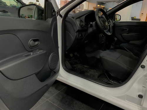 Imagen 4 de 16 de Renault Logan 1.6 Life Aa