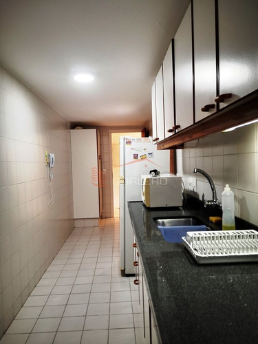 Imagen 24 de 30 de Venta De Apartamento En Punta Del Este, Avda Chiverta A Metros De La Playa Brava Y Mansa