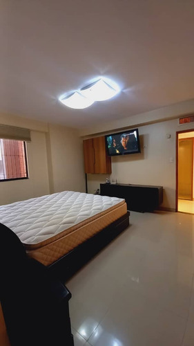 Imagen 6 de 17 de Yosmar & Fernando Alquilan Lujoso Apartamento En Res. Luxor. Al-143