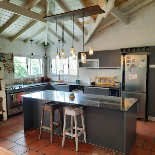 Imagen 11 de 30 de Chalet 5 Ambientes En El Corazón De Caisamar