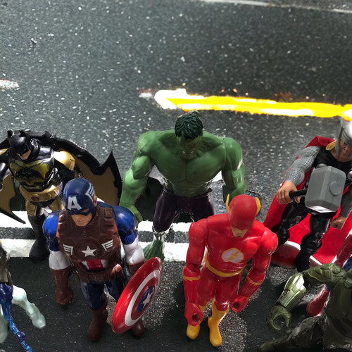 Juguetes Super Heroes Marvel Y Nerf Paquete De 11 (Usado)