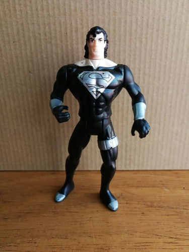 Figura Superman Laser / Black Suit / Kenner 1995