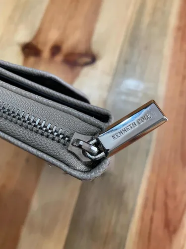Cartera Mujer Reaction Kenneth Cole Multi Compartimientos Cuotas
