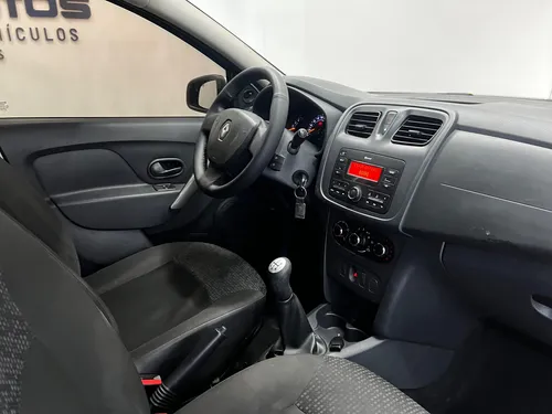 Renault Logan 1.6 Life