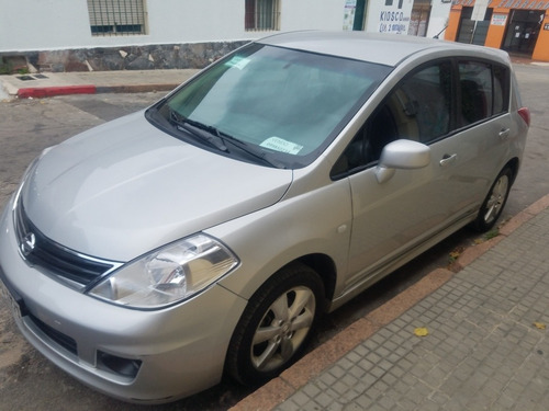 Nissan Tiida 1.8 Premium Mt 2010