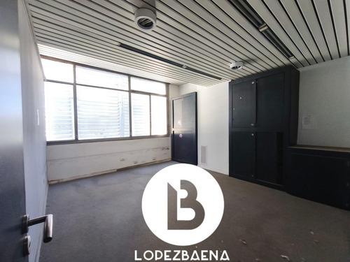 Oficina Comercial Zona Centro De La Ciudad De Córdoba - Facil Acceso Por Arteria Principal.!