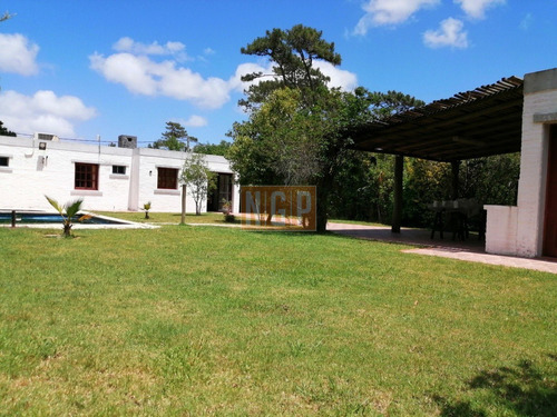 Imagen 2 de 17 de Casa En Con Piscina Zona Tio Tom Punta Ballena