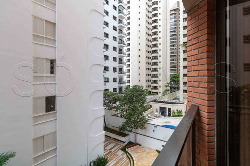 Imagem 10 de 15 de Em Moema Muito Bem Localizado, Flat Todo Mobiliado Disponível. - Sf25201