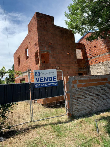 Imagen 4 de 10 de Terreno Con Casa Sin Terminar Fisherton!