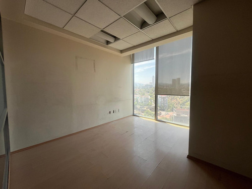 Oficina En Renta - Paseo De La Reforma - 325m2 - Piso 10