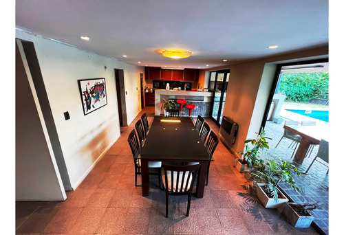 Venta Casa En Carlos Paz Exclusiva A 100 Mts De La Costa