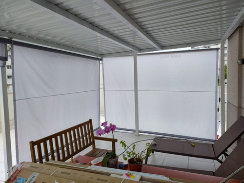 Imagem 3 de 7 de Toldo Cortina Enrolavel/promoção/retrátil/fechamento/oferta