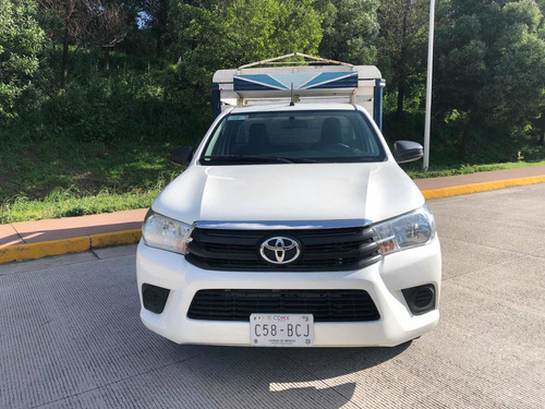 Imagen 9 de 12 de Toyota Hilux Cabina Sencilla