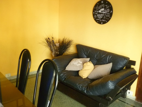 Imagen 2 de 11 de Apartamento Al Frente 2 Dorm 2 Balcones