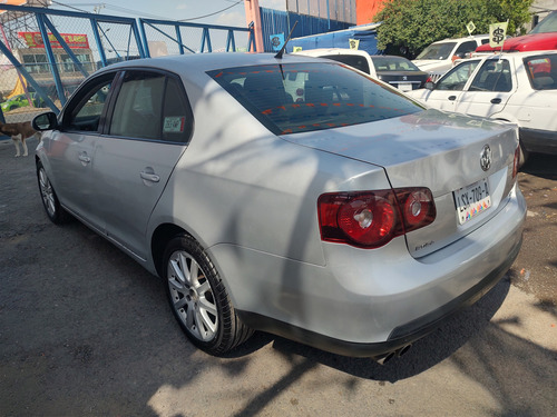 Volkswagen Bora 2.5 Style Tiptronic Bt At
