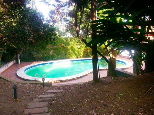 Imagem 4 de 17 de Casa Térrea, 4 Dormitórios - Reo95333