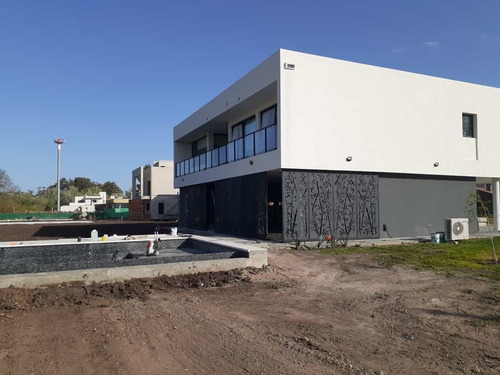 Imagen 9 de 10 de Mano De Obra Us 200 Xmtrocuadrado