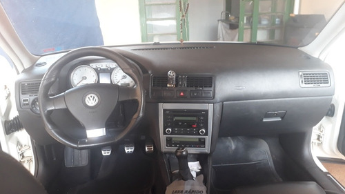 Imagem 7 de 10 de Volkswagen Golf 1.6 Vht Sportline Limited Edition Total Flex