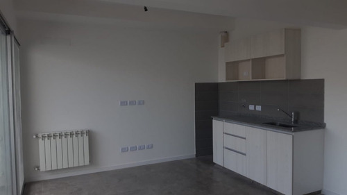 Imagen 8 de 12 de Venta Monte Grande 4 Locales A Estrenar. Planta Baja Sobre Calle De Gran Circulación.