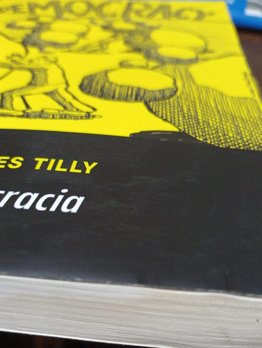 Democracia Charles Tilly Akal (Usado)