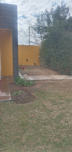 Vendo Casa Exelente Estado De Conservacion Escucho Oferta Recibo Vehículo Como Parte De Pago