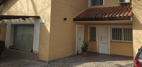 Excelente Casa Quinta En Venta