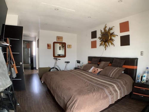 Imagen 10 de 12 de Casa Sola En Venta Residencia En Privada. Terreno 210 M. Área Social Techada. Estudio Y Jardín.