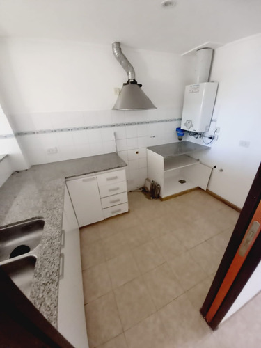Imagen 2 de 12 de Departamento De 1 Dormitorio C/ Placard. Divisible