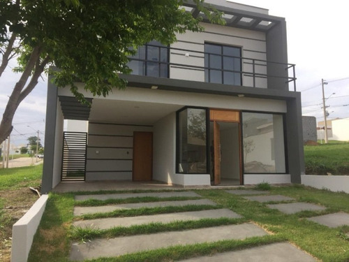 Sobrado Com 3 Dormitórios À Venda, 145 M² Por R$ 550.000 - Condomínio Terras De São Francisco - Sorocaba/sp, Entre Em Contato E Agende Sua Visita. - So0098 - 67640092