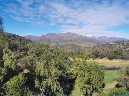 En Exclusivo Condominio Valle Escondido