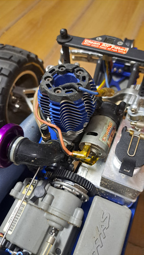 Traxxas T-maxx 1/8 Big Glow Foot Troco Rodas Pneus (Usado)