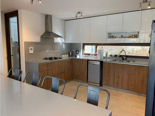 Casa En Las Condes / C El Cerro En Condominio Arrayan