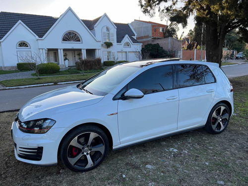 Imagen 23 de 24 de Volkswagen Golf 2019 2.0 Gti Tsi